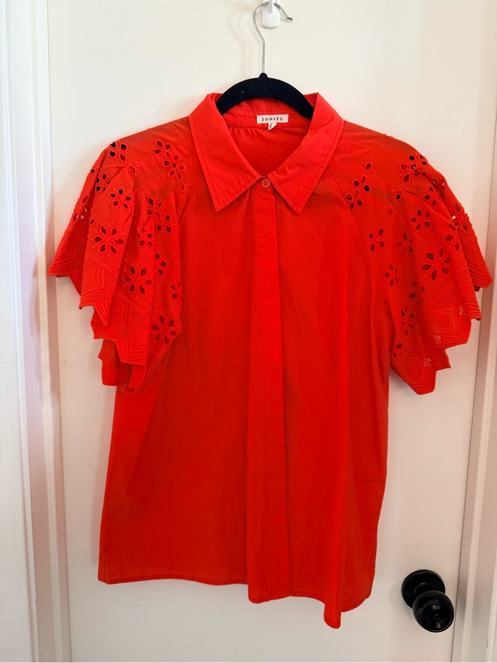 JODIFL Red Eyelet Flutter Sleeve Button-Front Shirt
